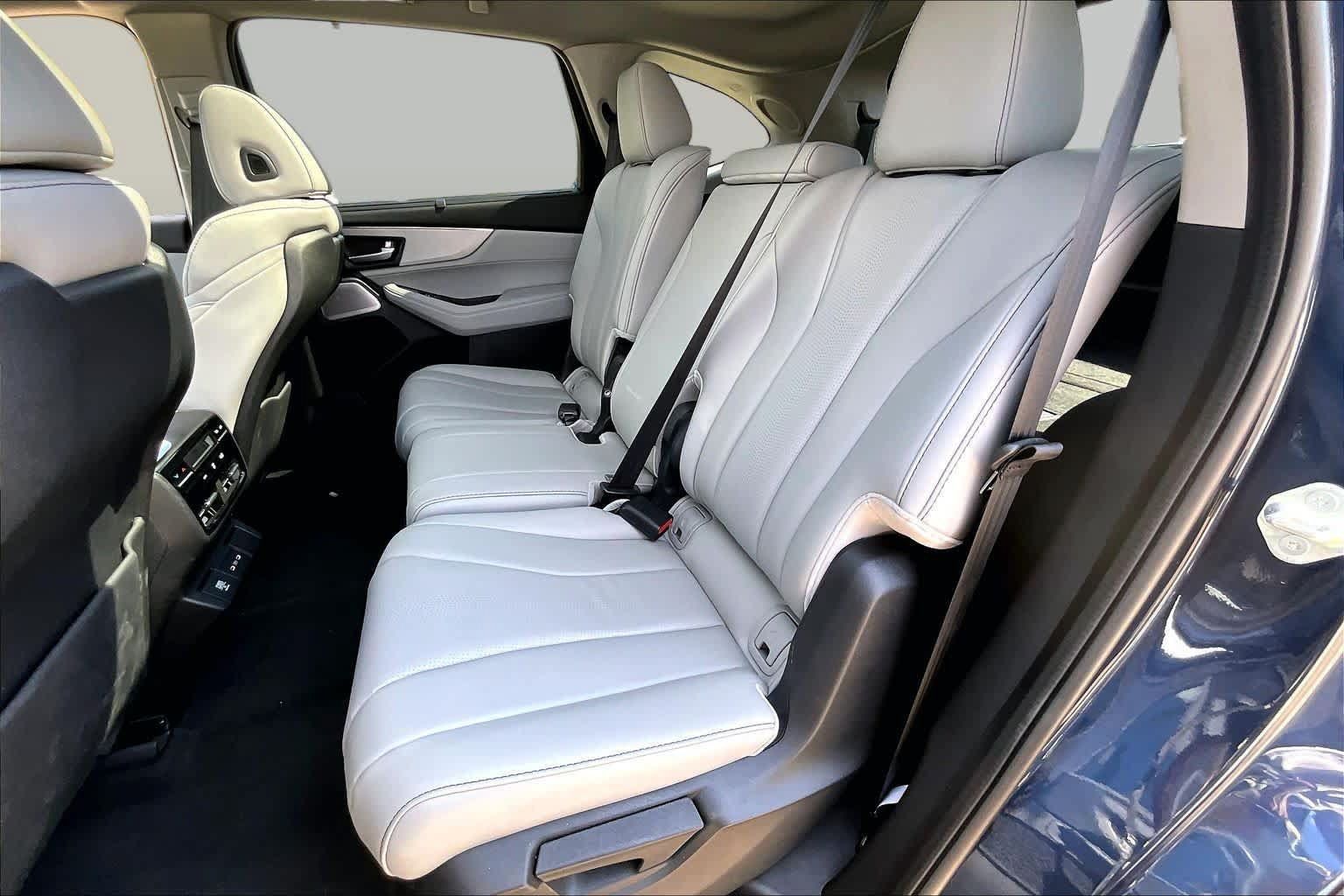 Used 2026 Acura MDX w/ Technology Package FWD image 20