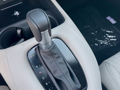New 2027 Honda HR-V LX image 15