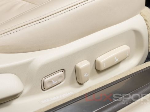 Used 2010 Lexus SC 430 Convertible image 68