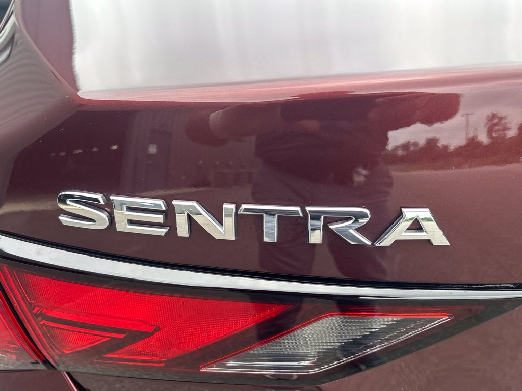 Used 2025 Nissan Sentra SV FWD image 24