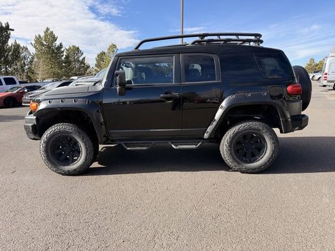 Used 2012 Toyota FJ Cruiser Base image 7