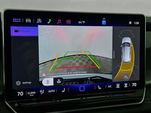 New 2026 Volkswagen Tiguan SE AWD/4WD image 13
