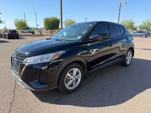 Used 2022 Nissan Kicks S FWD image 7