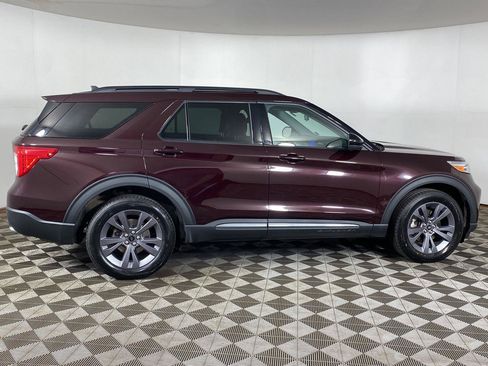 Used 2023 Ford Explorer XLT w/ Equipment Group 202A AWD/4WD image 25