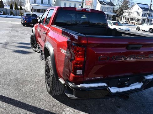 Used 2023 Chevrolet Colorado Trail Boss w/ Technology Package image 6