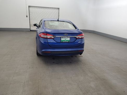 Used 2018 Ford Fusion SE w/ Fusion SE Technology Package FWD image 6