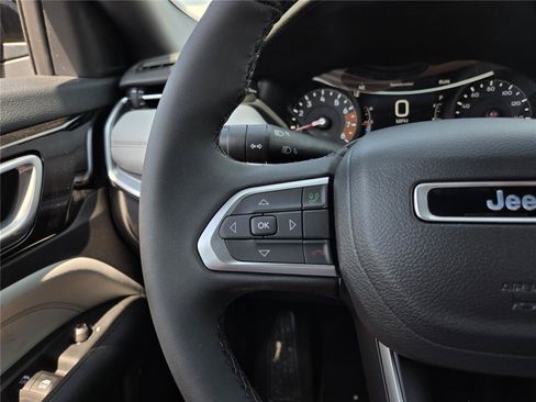 New 2026 Jeep Compass Limited AWD/4WD image 26