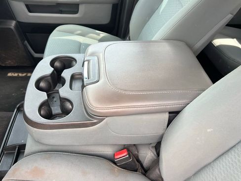 Used 2018 RAM 1500 Classic SLT image 30