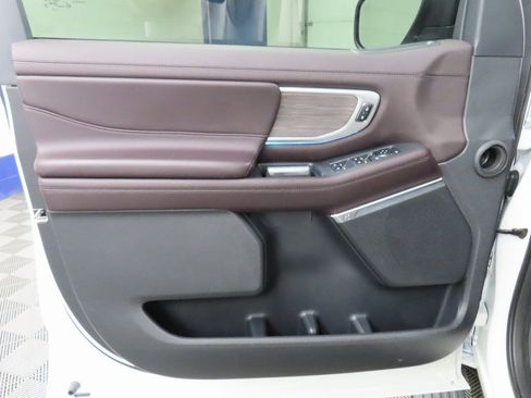 Used 2025 Ford Expedition Max Platinum w/ Platinum Ultimate Package image 74