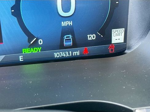 Used 2025 Ford F150 Lariat w/ Equipment Group 501A Mid AWD/4WD image 12