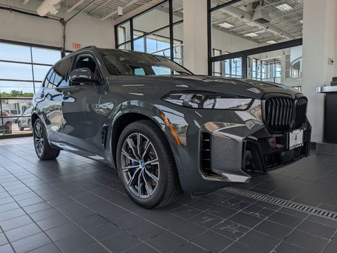 Used 2025 BMW X5 xDrive50e w/ Executive Package AWD/4WD image 1