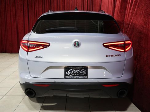 Used 2022 Alfa Romeo Stelvio Sprint RWD image 10