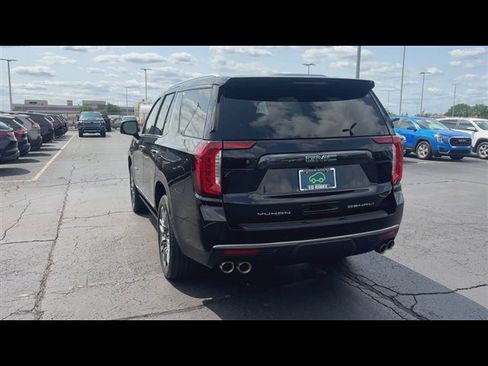 Used 2024 GMC Yukon Denali Ultimate AWD/4WD image 7
