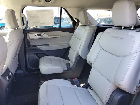 New 2026 Ford Explorer Active image 30