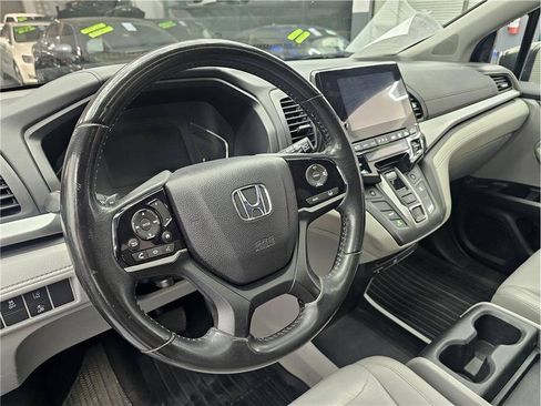 Used 2018 Honda Odyssey EX-L image 11