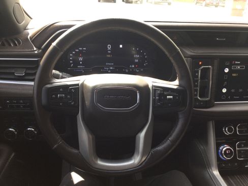 Used 2022 GMC Yukon Denali AWD/4WD image 19