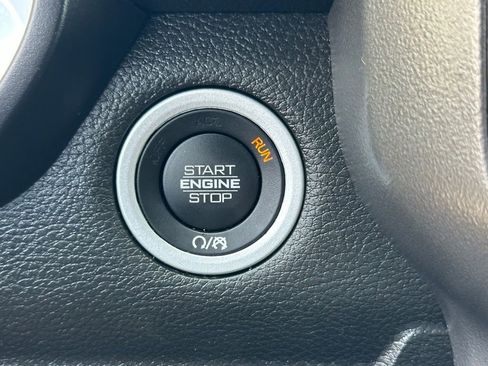 Used 2023 RAM 1500 Big Horn AWD/4WD image 29