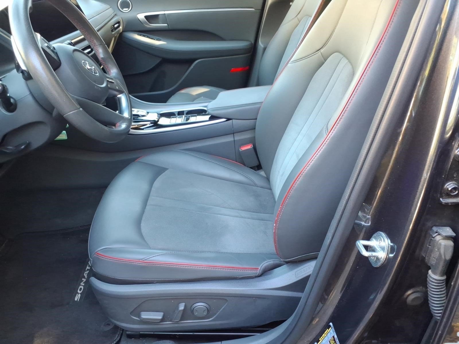Used 2021 Hyundai Sonata SEL Plus w/ Tech Package FWD image 9