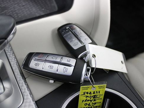 Used 2023 Genesis G70 2.0T w/ Sport Prestige Package image 27