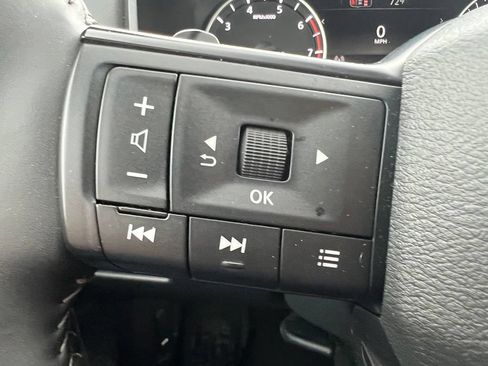 Certified 2026 Nissan Rogue SV AWD/4WD image 22