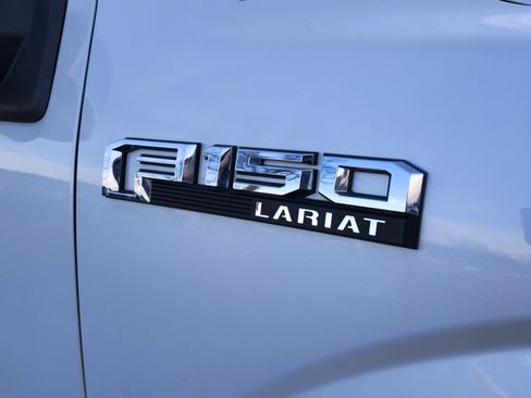 Used 2015 Ford F150 Lariat image 16