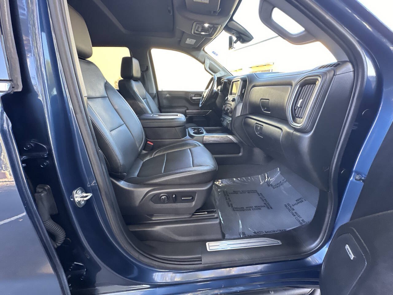 Used 2019 Chevrolet Silverado 1500 LTZ w/ LTZ Premium Package AWD/4WD image 12
