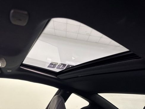 Used 2018 INFINITI Q60 Red Sport 400 w/ Sensory Package 3.0T Sport image 22