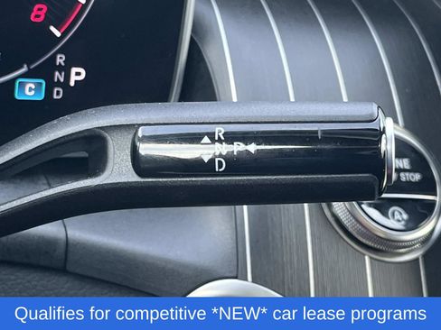 Used 2025 Mercedes-Benz GLC 300 image 36