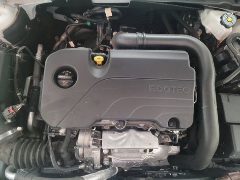 Used 2024 Chevrolet Malibu LT image 30