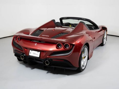 Used 2023 Ferrari F8 Spider image 2