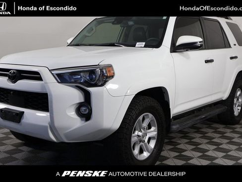 Used 2022 Toyota 4Runner SR5 Premium w/ Moonroof Package AWD/4WD image 1