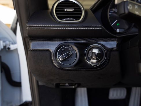 Used 2021 Porsche 718 Boxster Spyder RWD image 52