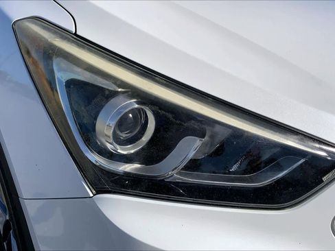 Used 2017 Hyundai Santa Fe Sport image 26