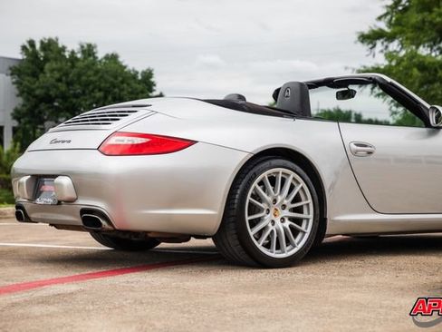 Used 2009 Porsche 911 Carrera RWD image 39