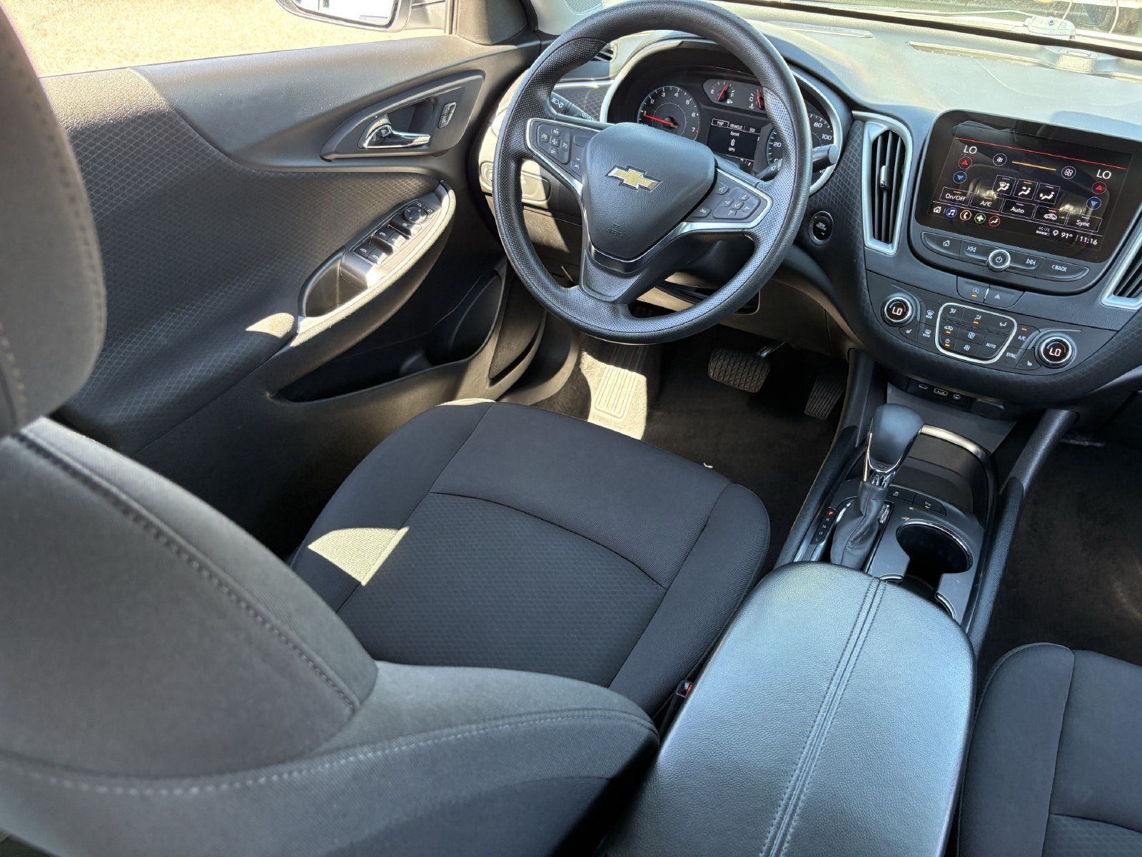 Used 2024 Chevrolet Malibu LT FWD image 19