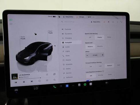 Used 2023 Tesla Model Y Long Range AWD/4WD image 47
