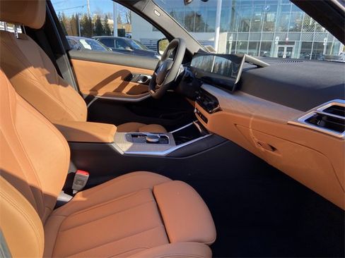Used 2025 BMW 330i xDrive 330i xDrive w/ Convenience Package image 27