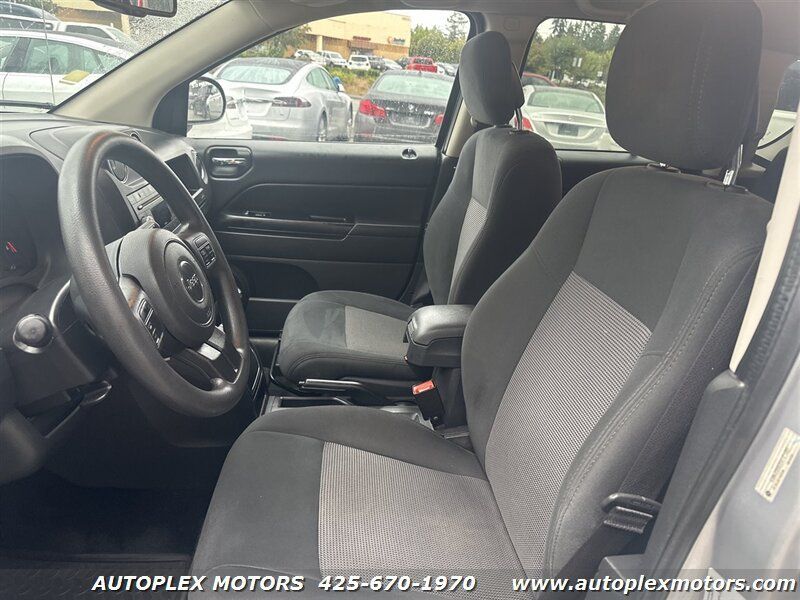 Used 2013 Jeep Compass Sport w/ All Weather Capability Group AWD/4WD image 19