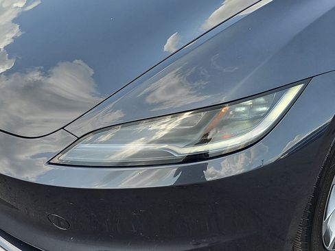 Used 2025 Tesla Model 3 Long Range AWD/4WD image 29