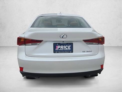 Used 2019 Lexus IS 300 w/ Accessory Package RWD image 7