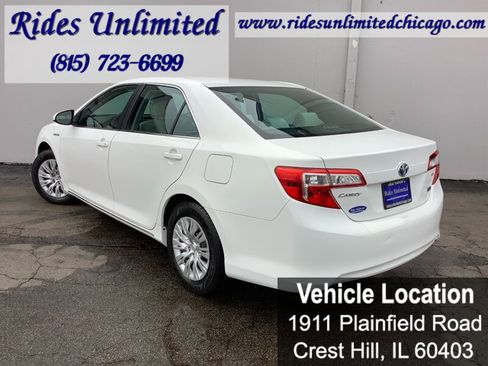 Used 2012 Toyota Camry LE FWD image 4