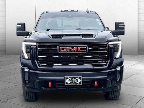 Used 2024 GMC Sierra 2500 AT4 w/ AT4 Premium Plus Package AWD/4WD image 2