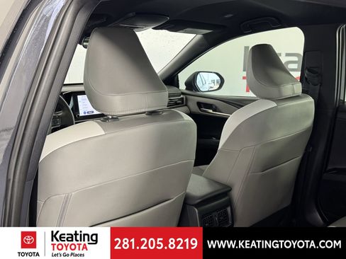 Certified 2025 Toyota Camry SE image 18