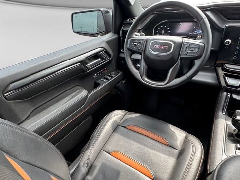 Used 2023 GMC Sierra 1500 AT4 w/ AT4 Premium Package AWD/4WD image 21