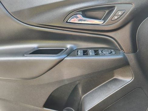 Used 2024 Chevrolet Equinox LT FWD image 31