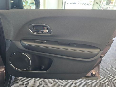 Used 2022 Honda HR-V EX image 40