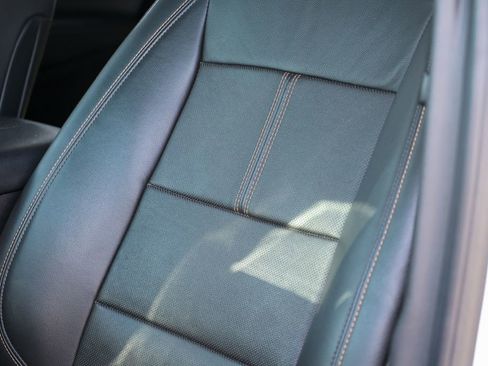 Used 2022 Chevrolet Equinox Premier image 36