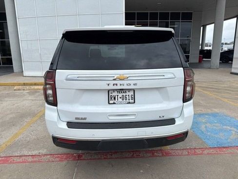 Used 2022 Chevrolet Tahoe LT w/ LT Signature Package image 7