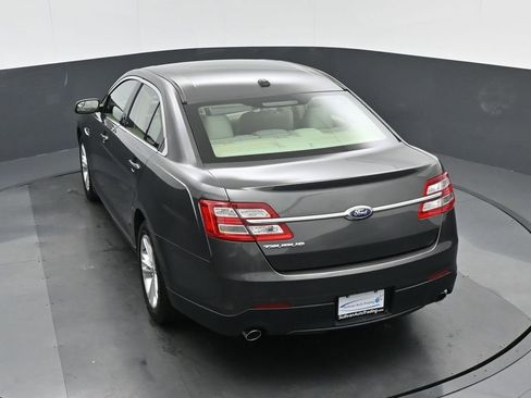 Used 2017 Ford Taurus SE image 53