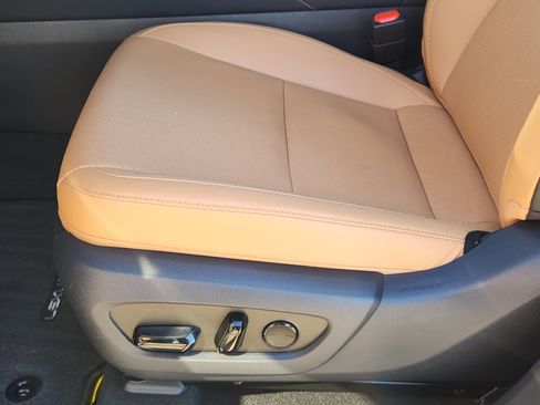 Used 2025 Lexus RX 350 Premium image 29